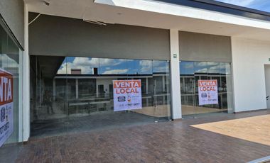 VENTA | RENTA Local Comercial, Servicios u Oficina  de 63.54 obra gris con terraza