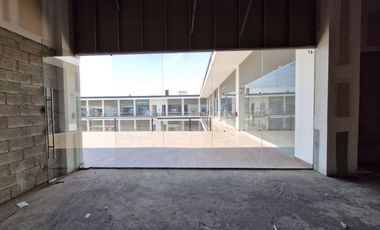VENTA | RENTA Local Comercial, Servicios u Oficina  de 63.54 obra gris con terraza