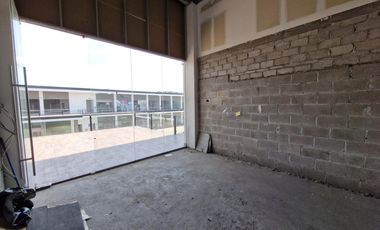 VENTA | RENTA Local Comercial, Servicios u Oficina  de 63.94 obra gris con terraza