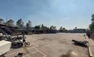 Terreno en renta de 2,784 m2 en Tlalnepantla