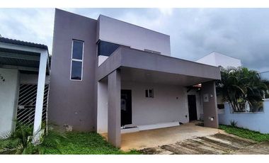 Se Alquila y Vende Casa en Arboledas