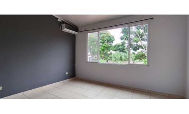 Se Alquila y Vende Casa en Arboledas