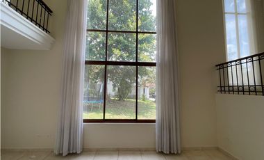 VENTA DE CASA EN CLAYTON - PH LOS SENDEROS CON DOBLE LOTE
