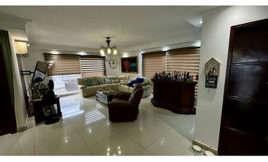 ALQUILER DE CASA DUPLEX CON BALCON EN ZONA EXCLUSIVA ALTOS DEL GOLF