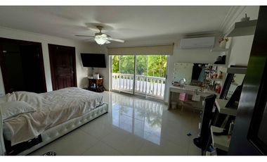 ALQUILER DE CASA DUPLEX CON BALCON EN ZONA EXCLUSIVA ALTOS DEL GOLF