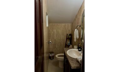 ALQUILER DE CASA DUPLEX CON BALCON EN ZONA EXCLUSIVA ALTOS DEL GOLF