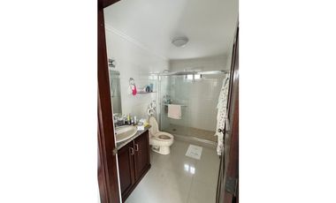 ALQUILER DE CASA DUPLEX CON BALCON EN ZONA EXCLUSIVA ALTOS DEL GOLF
