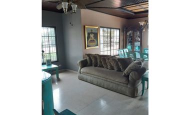 SAN FRANCISCO / VILLA LILLA / 570M2 / 2 NIVELES / TERRAZA / BALCON