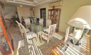 HERMOSO APARTAMENTO EN P.H. PLAZA REAL