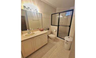 HERMOSO APARTAMENTO EN P.H. PLAZA REAL