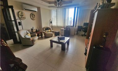 HERMOSO APARTAMENTO EN P.H. PLAZA REAL