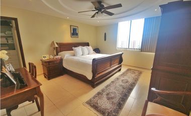 HERMOSO APARTAMENTO EN P.H. PLAZA REAL