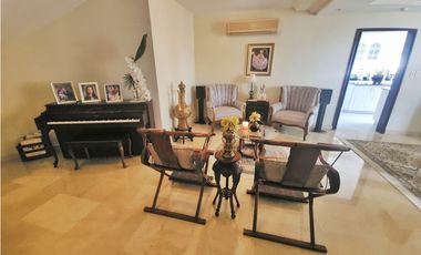 HERMOSO APARTAMENTO EN P.H. PLAZA REAL
