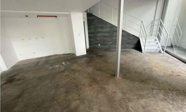 ALQUILER DE LOCAL COMERCIAL PH METROPOLITAN PARK 86 M2