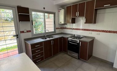 Triplex en alquiler en Tigre Residencial