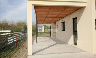 Alquiler casa 4 ambientes en Puertos Del Lago, Acacias