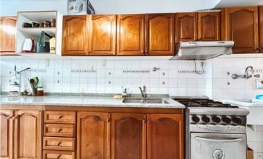 VENTA DEPARTAMENTO 3 DORMITORIOS CON COCHERA ZONA CENTRO