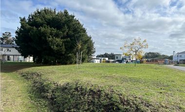 Lote de 630 M2 en Barrio Privado Rumencó Joven Excepcional entorno