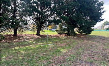 Lote de 630 M2 en Barrio Privado Rumencó Joven Excepcional entorno