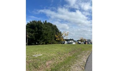 Lote de 630 M2 en Barrio Privado Rumencó Joven Excepcional entorno