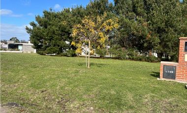 Lote de 630 M2 en Barrio Privado Rumencó Joven Excepcional entorno