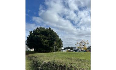 Lote de 630 M2 en Barrio Privado Rumencó Joven Excepcional entorno