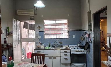Casa en alquiler en Lanus Este