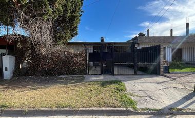 CASA 3 AMBIENTES EN VENTA EN CLAYPOLE