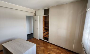 DEPARTAMENTO/OFICINA CÉNTRICA EN ALQUILER- CAPITAL