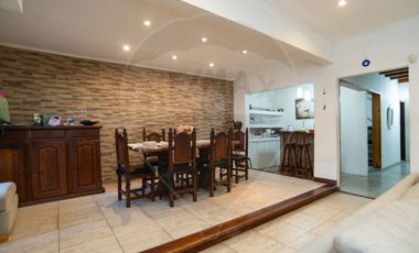 CASA EN VENTA RINGUELET