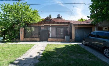 CASA EN VENTA RINGUELET