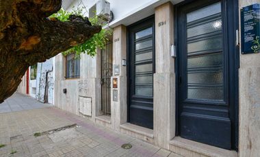 Departamento ph de un dormitorio en venta La Plata