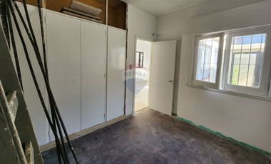 Venta PH con 2 dormitorios en Quilmes - Reciclado