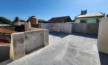 Venta PH con 2 dormitorios en Quilmes - Reciclado