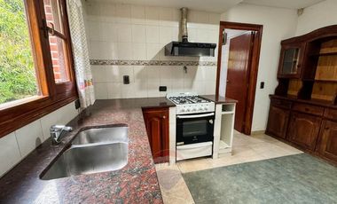 VENTA CASA 4 AMBIENTES VALERIA DEL MAR