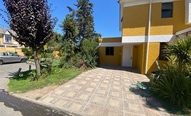 Casa en Venta en Condominio Los Jardines de Linderos