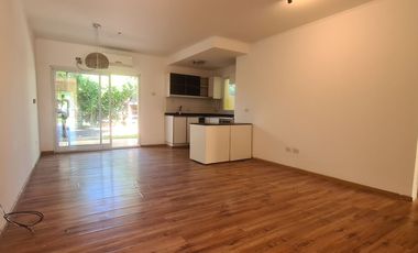 CASA 4 AMBIENTES EN VENTA MONTE GRANDE