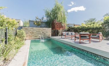 CASA 5 AMBIENTES EN VENTA BOSQUES DE SAN VICENTE
