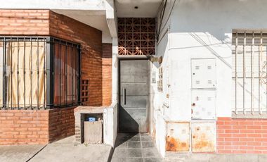 VENTA PH 3 AMBIENTES EN LANUS OESTE. SIN EXPENSAS