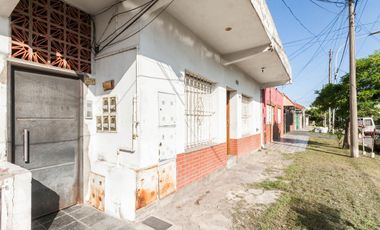 VENTA PH 3 AMBIENTES EN LANUS OESTE. SIN EXPENSAS