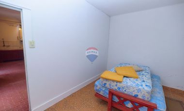 CASA EN  VENTA FLORENCIO VARELA 4 ambientes
