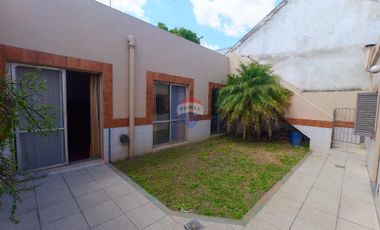 CASA EN  VENTA FLORENCIO VARELA 4 ambientes