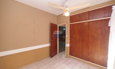 CASA EN  VENTA FLORENCIO VARELA 4 ambientes