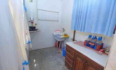 CASA EN  VENTA FLORENCIO VARELA 4 ambientes