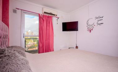 VENTA MONOAMBIENTE CON SUBDIVISIÓN. CASEROS CENTRO