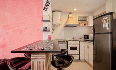 VENTA MONOAMBIENTE CON SUBDIVISIÓN. CASEROS CENTRO