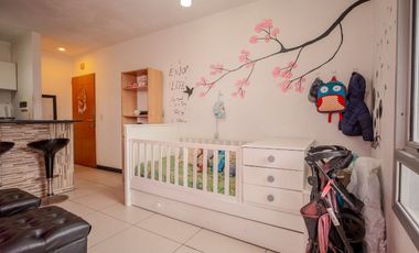 VENTA MONOAMBIENTE CON SUBDIVISIÓN. CASEROS CENTRO