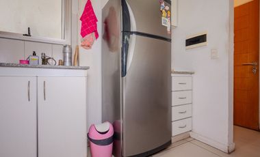 VENTA MONOAMBIENTE CON SUBDIVISIÓN. CASEROS CENTRO