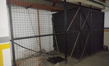 Cochera con Baulera en Venta