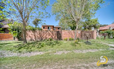 VENTA CASA 4 AMBIENTES - ATLANTIDA - SANTA CLARA